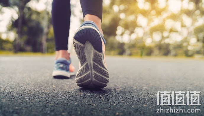 微软(MSFT.US)AI变现引擎全开！Q4完美业绩引发股价飞涨，华尔街称增长潜力被低估