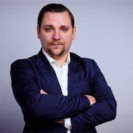 自治区党委老干部局到我市开展铸牢中华民族共同体意识座谈研讨暨“老书记初心讲堂”专题宣讲报告会