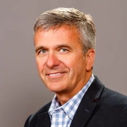 广湛高铁佛山站主站房主体结构完工